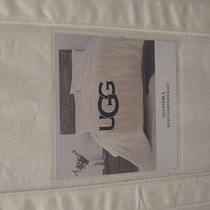 UGG Alondra Faux Fur King